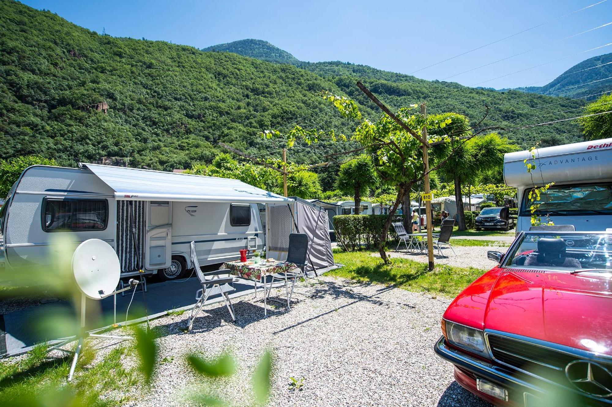 Hotel Campingpark Steiner Laives Ngoại thất bức ảnh